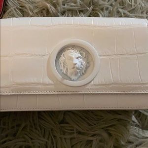 White Versus Versace